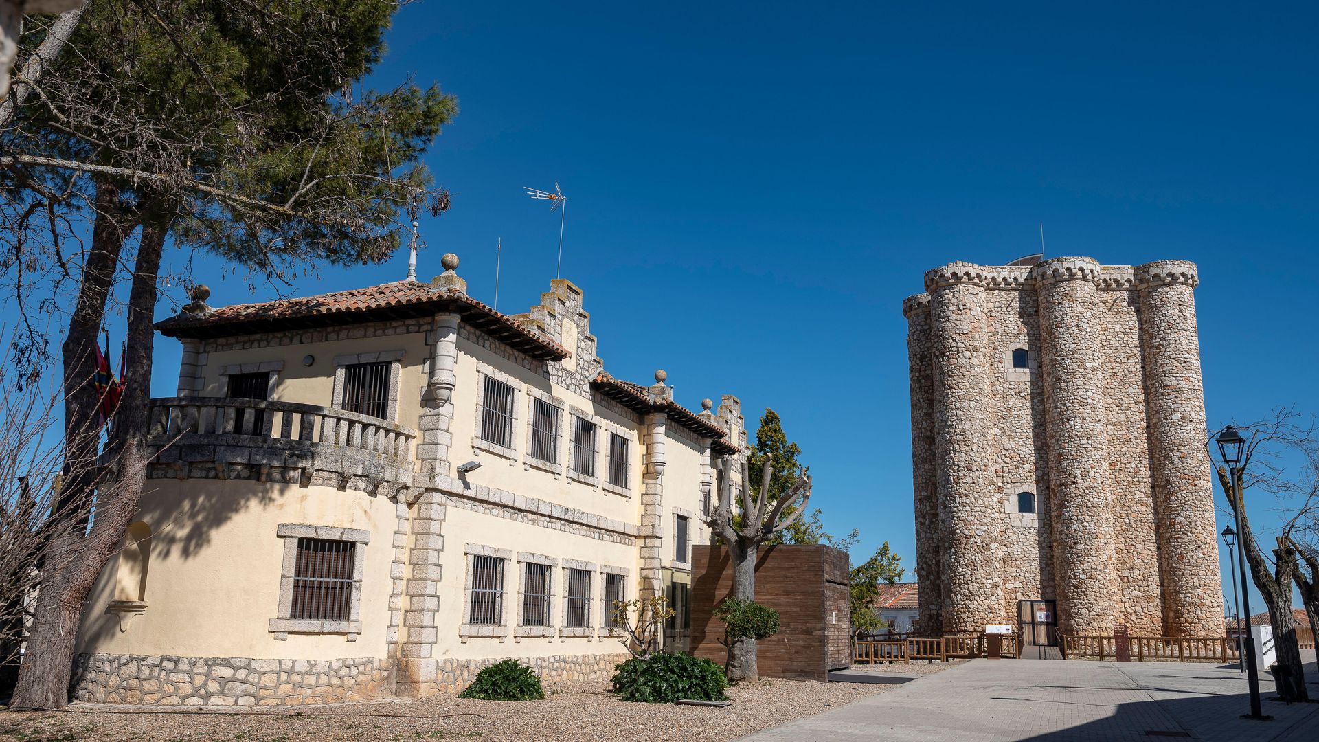 Torre del Castillo de Villarjo de Salvanés, Villa de la comunidad de Madrid