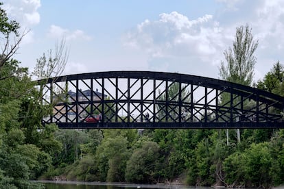 El Puente Colgante, también llamado en inicio Puente de Prado, de Valladolid.