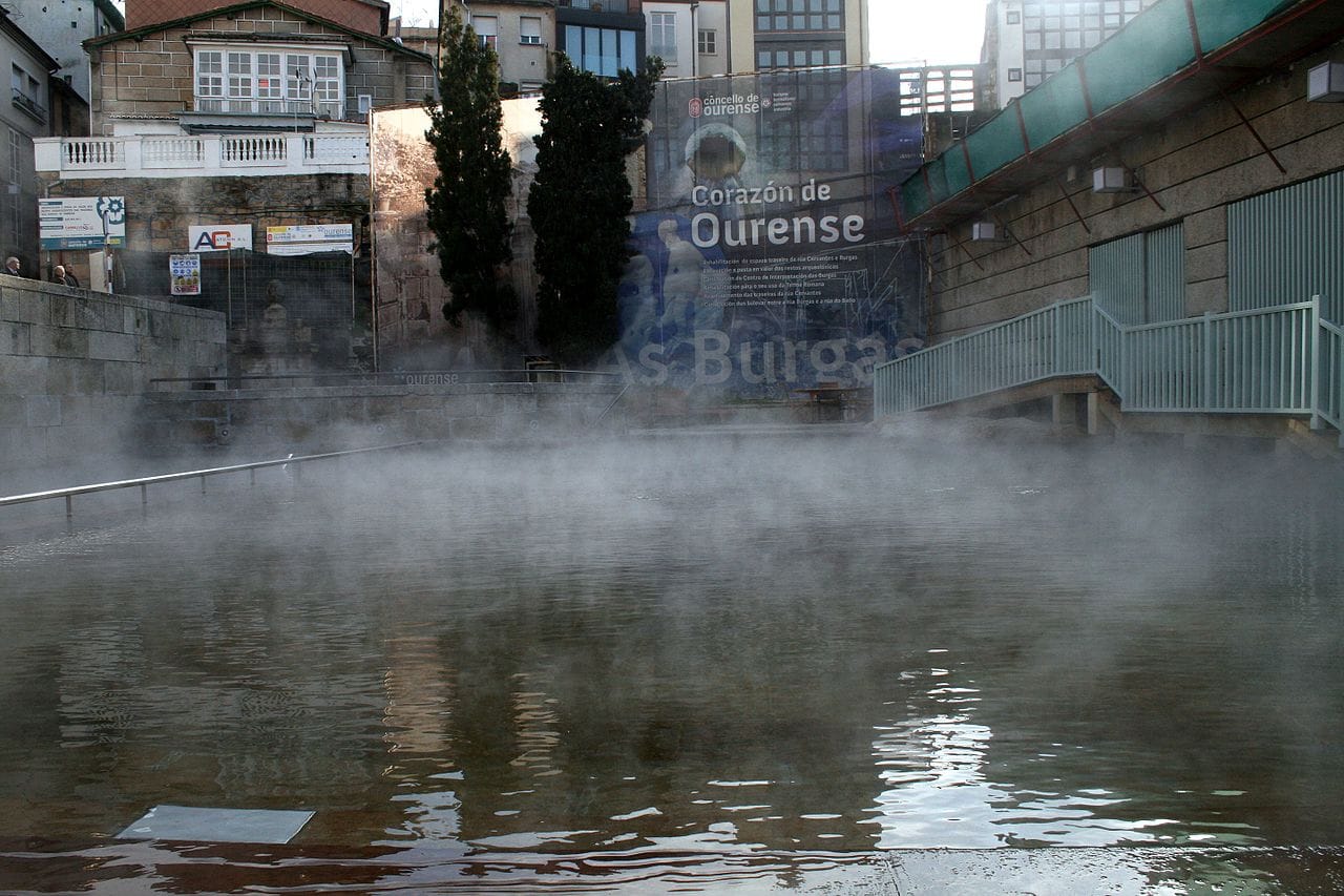 Piscina térmica en Oorense