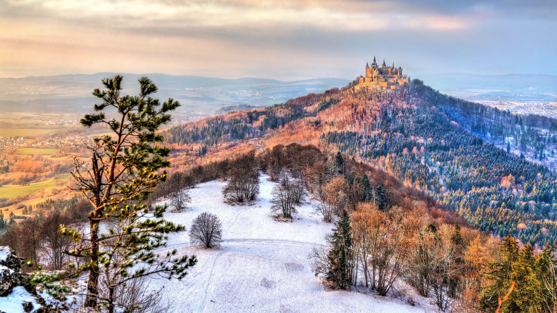 Hohenzolen Castillo en invierno, Alemania