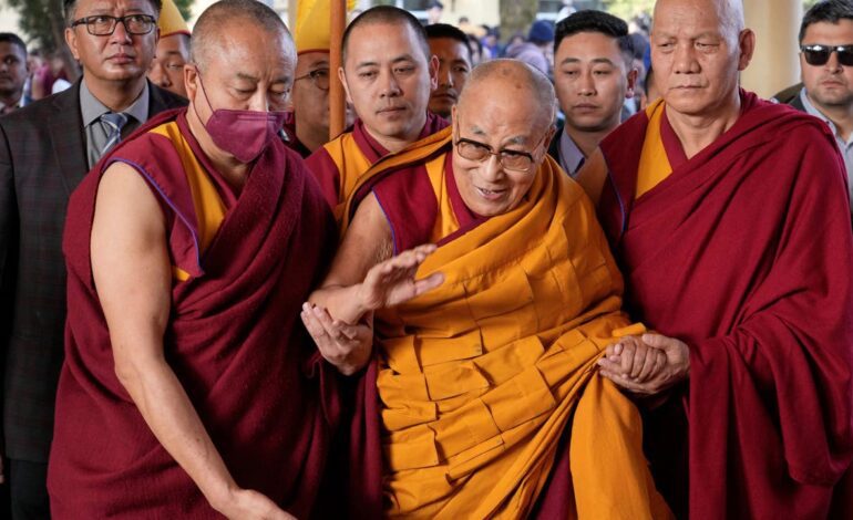 El Dalai Lama prevé que su sucesor nazca más allá de China