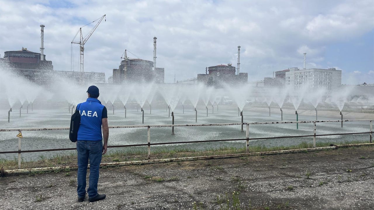 Ucrania no descarta incluir la central nuclear de Zaporiyia en un acuerdo económico con EEUU