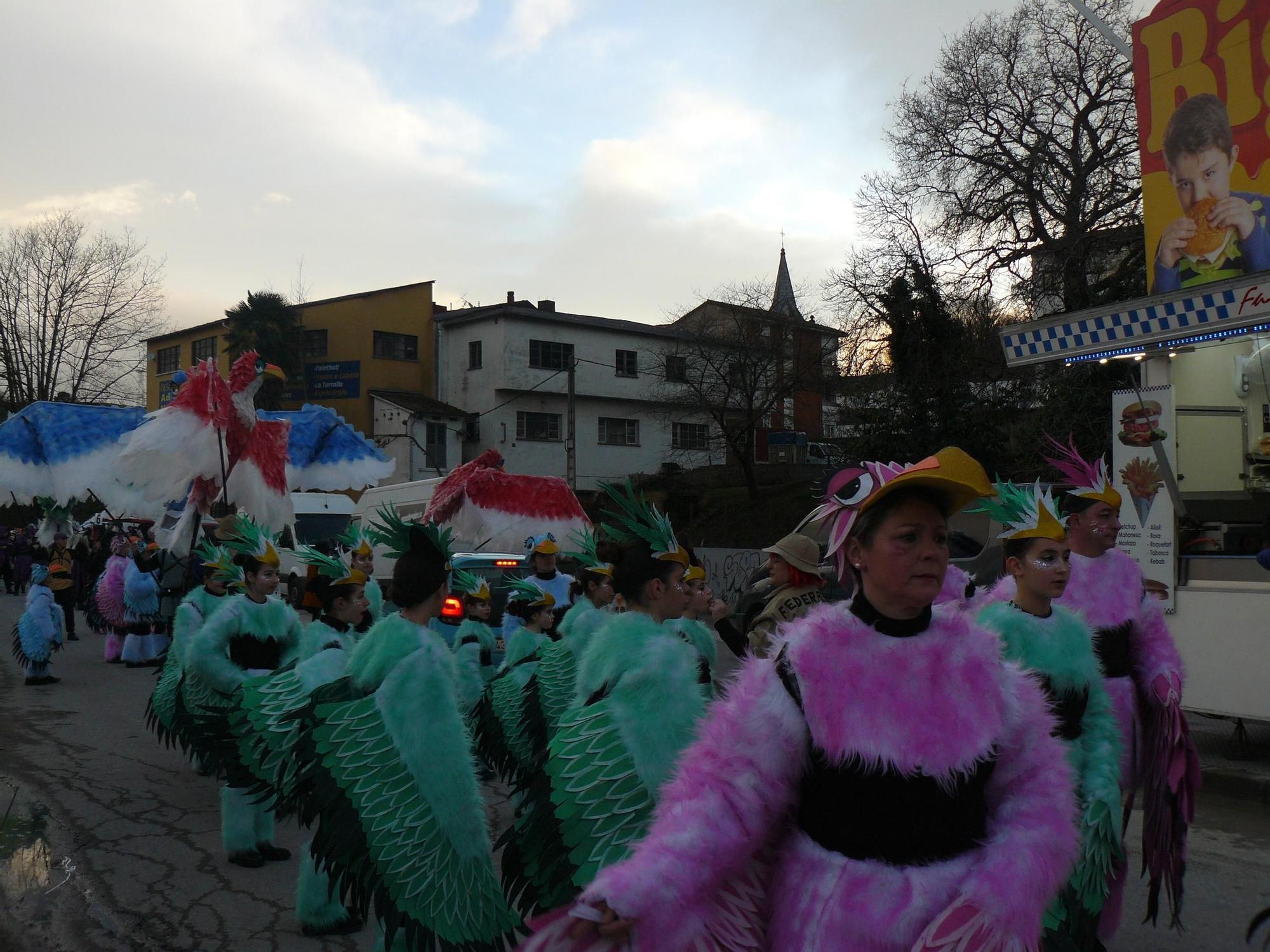 Arriondas se rinde a un Carnaval lleno de originalidad, fantasía y humor