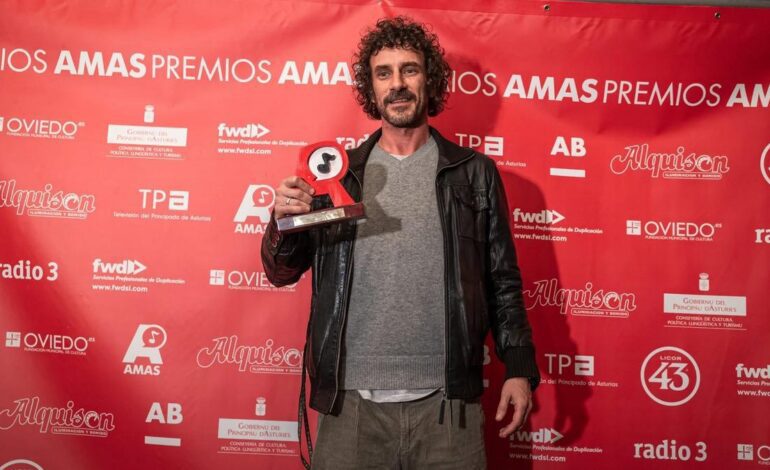 Ivo Pérez, un músico orgulloso de ser de Lanera que se lleva el reconocimiento al mejor letrista en los premios AMAS