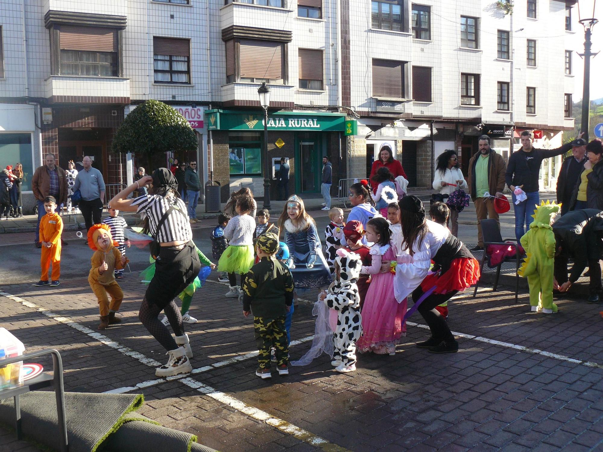 Arriondas se rinde a un Carnaval lleno de originalidad, fantasía y humor