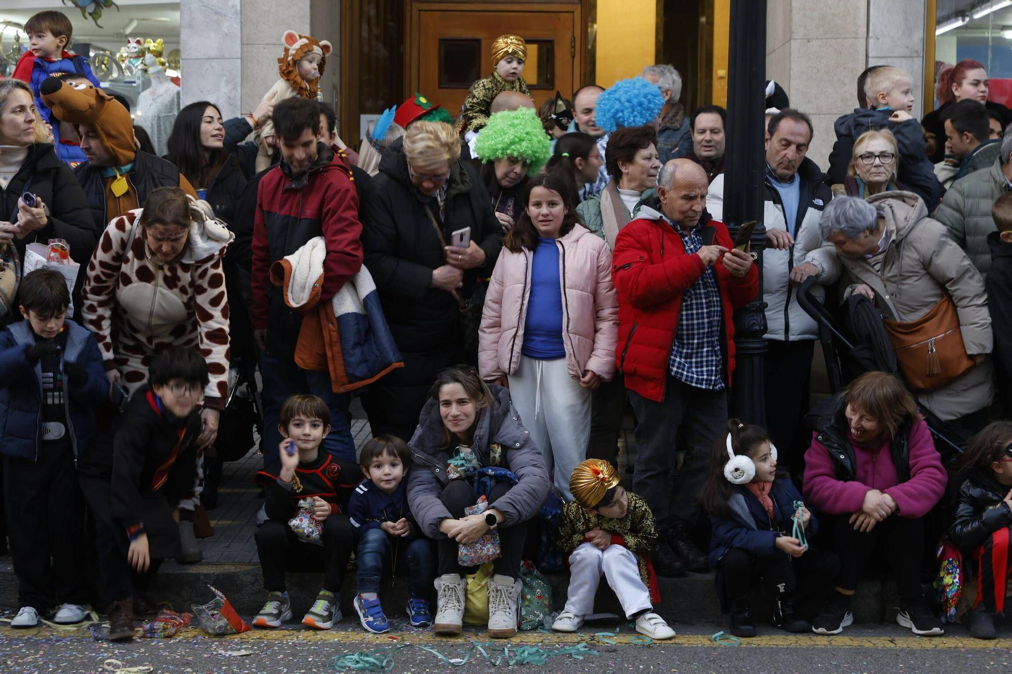 Así fue el multitudinario y espectacular desfile de Antroxu en Gijón (en imágenes)