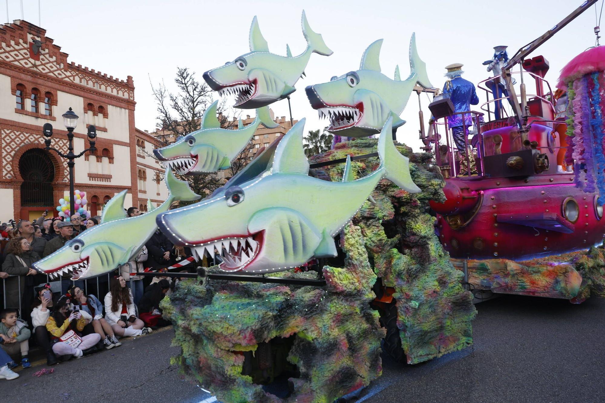 Así fue el multitudinario y espectacular desfile de Antroxu en Gijón (en imágenes)