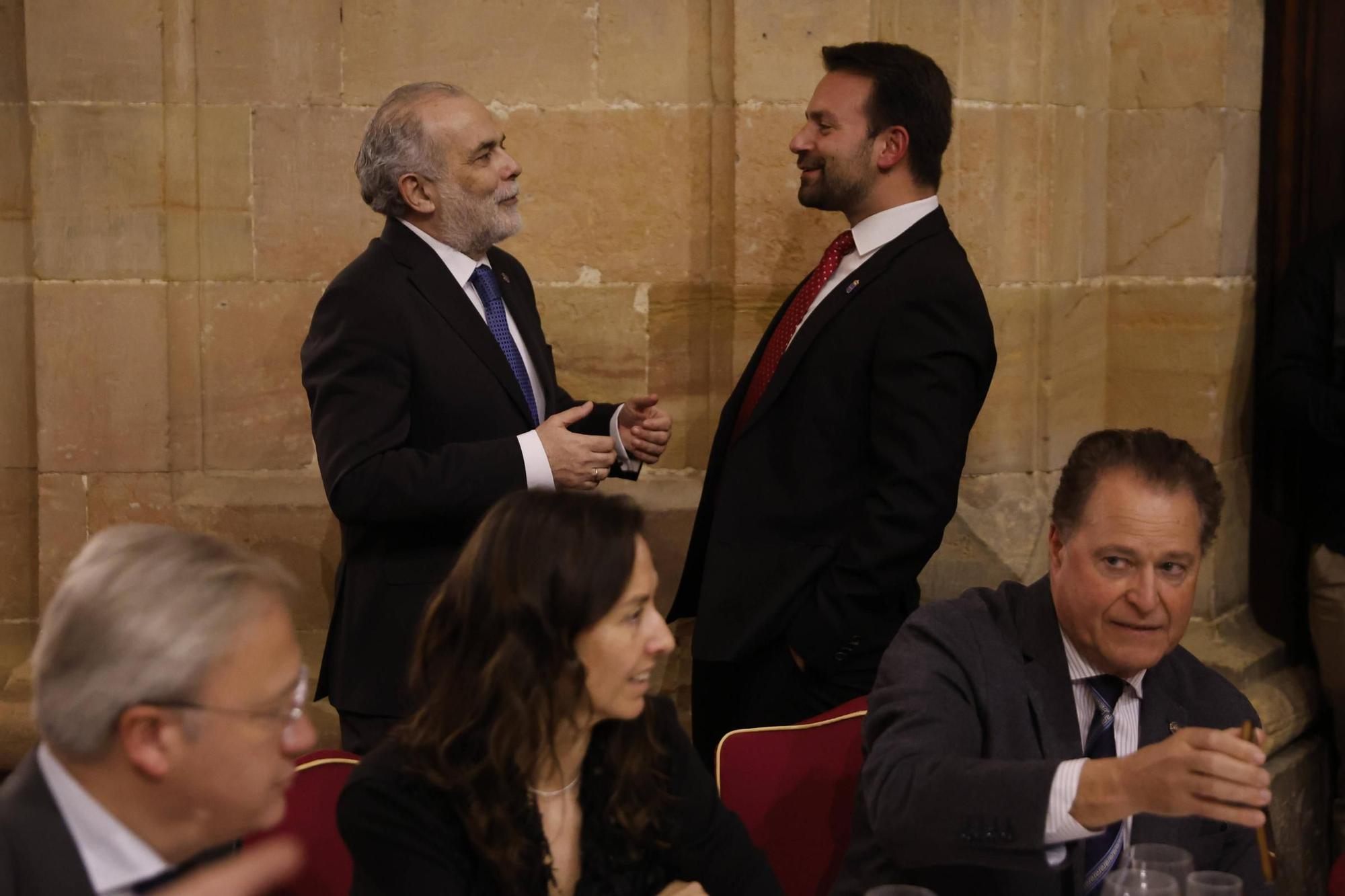 Entrega del premio "Mujer Trabajadora 2025" del Rotary Club Oviedo a Ángeles Rivero, directora general de LA NUEVA ESPAÑA, en imágenes