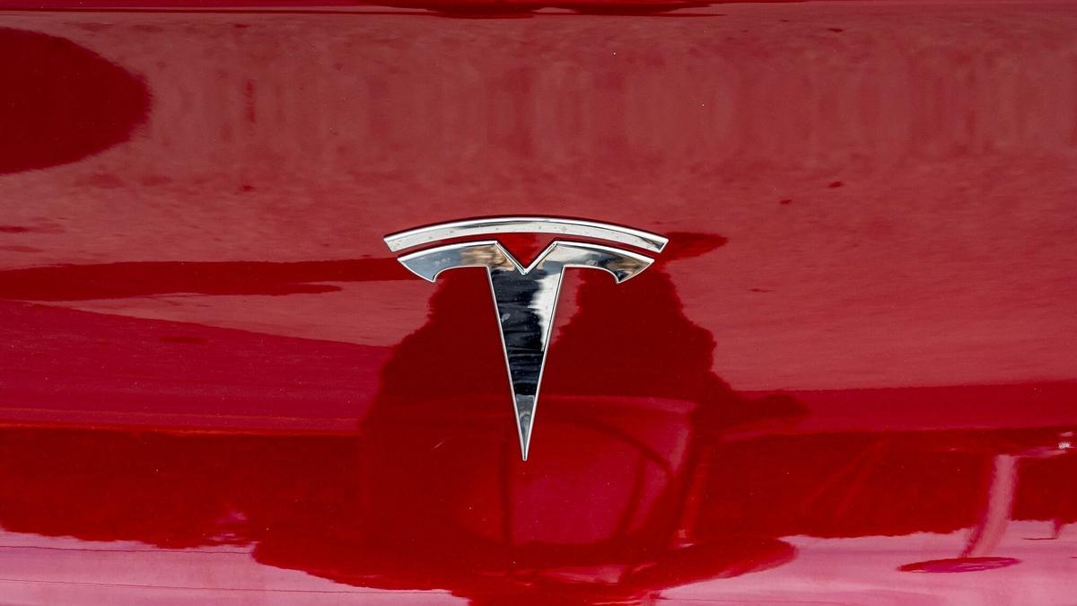 Tesla, la joya de Musk atrapada en la tormenta perfecta