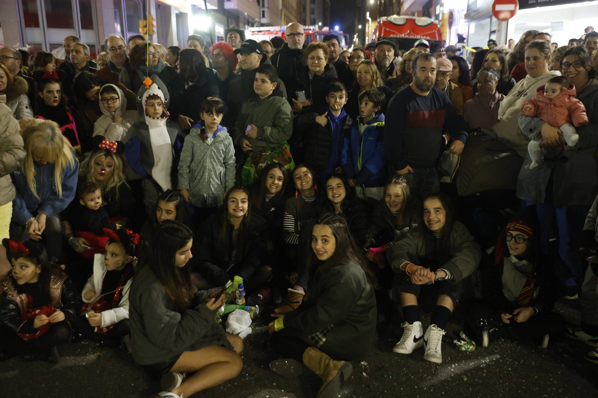 Así fue el multitudinario y espectacular desfile de Antroxu en Gijón (en imágenes)