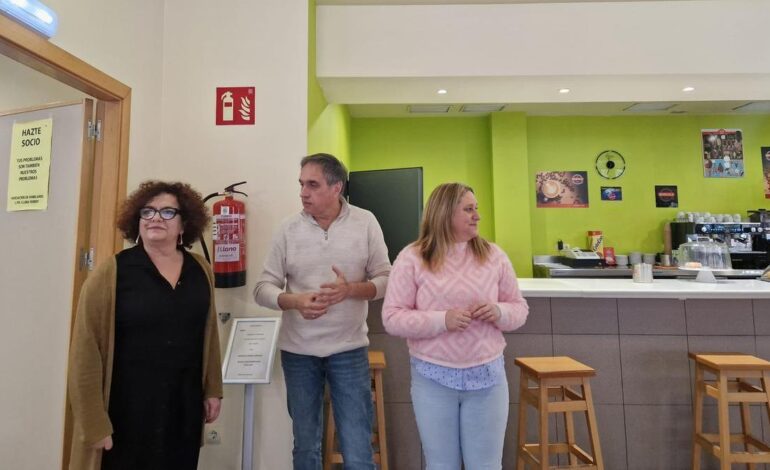 La consejera de Derechos Sociales dice estar «ajena al ruido mediático» ante su posible reprobación