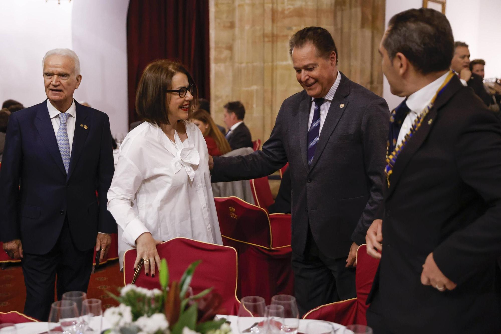 Entrega del premio "Mujer Trabajadora 2025" del Rotary Club Oviedo a Ángeles Rivero, directora general de LA NUEVA ESPAÑA, en imágenes