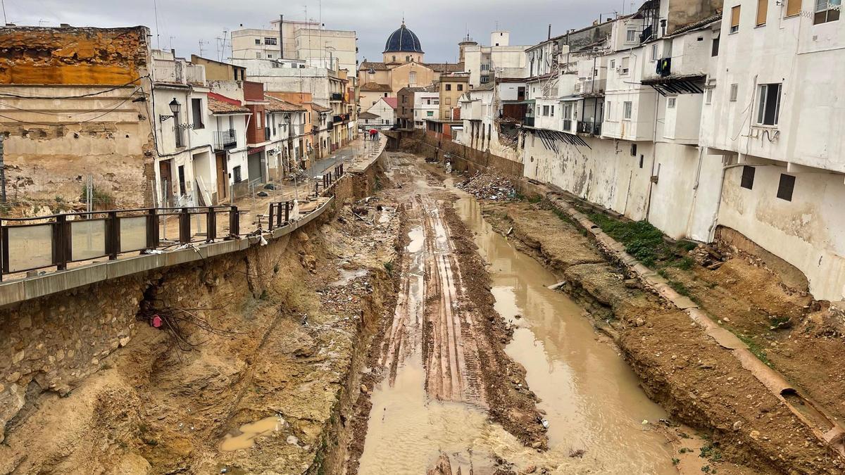 Una nueva dana en la Comunitat Valenciana suspende clases, corta carreteras y paraliza las Fallas