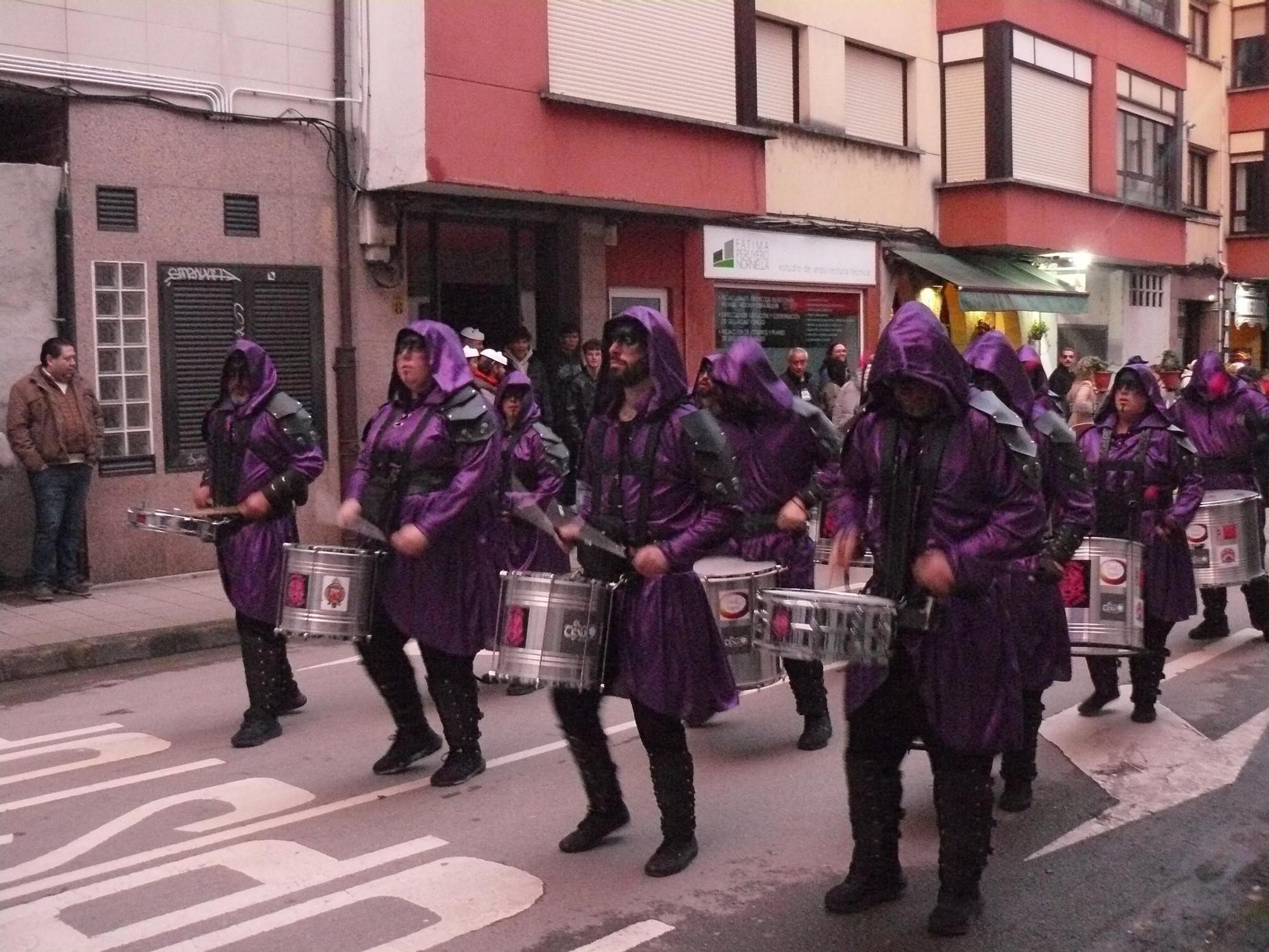 Arriondas se rinde a un Carnaval lleno de originalidad, fantasía y humor