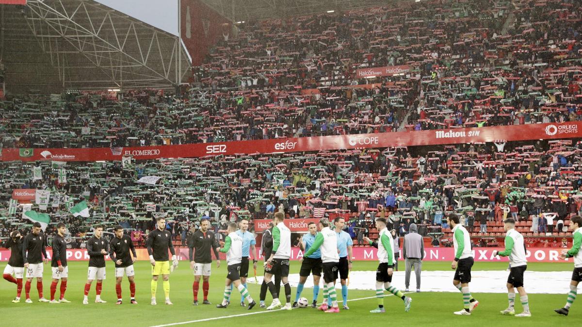 Más de seis mil hinchas del Racing de Santander piden entradas para El Molinón