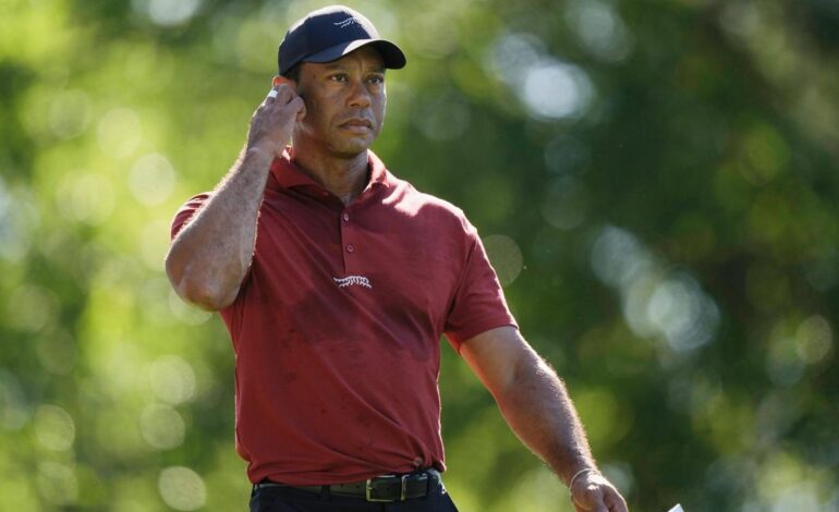 Tiger Woods se rompe el tendón de Aquiles