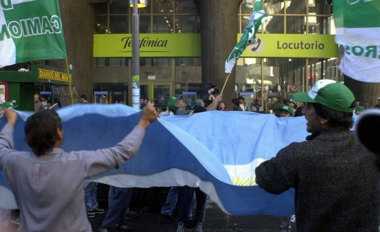 El Gobierno de Milei suspende la posible compra de la filial argentina de Telefónica