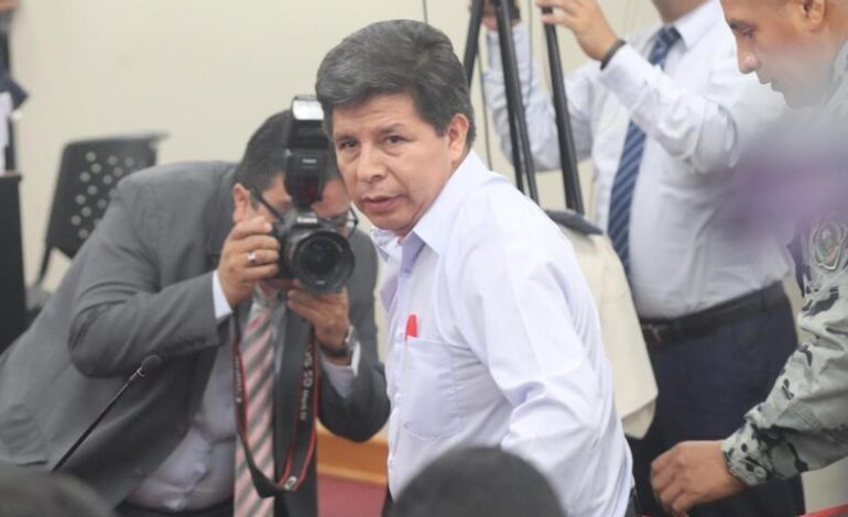 Comienza en Perú el juicio contra el expresidente Pedro Castillo en medio de una delicada situación política