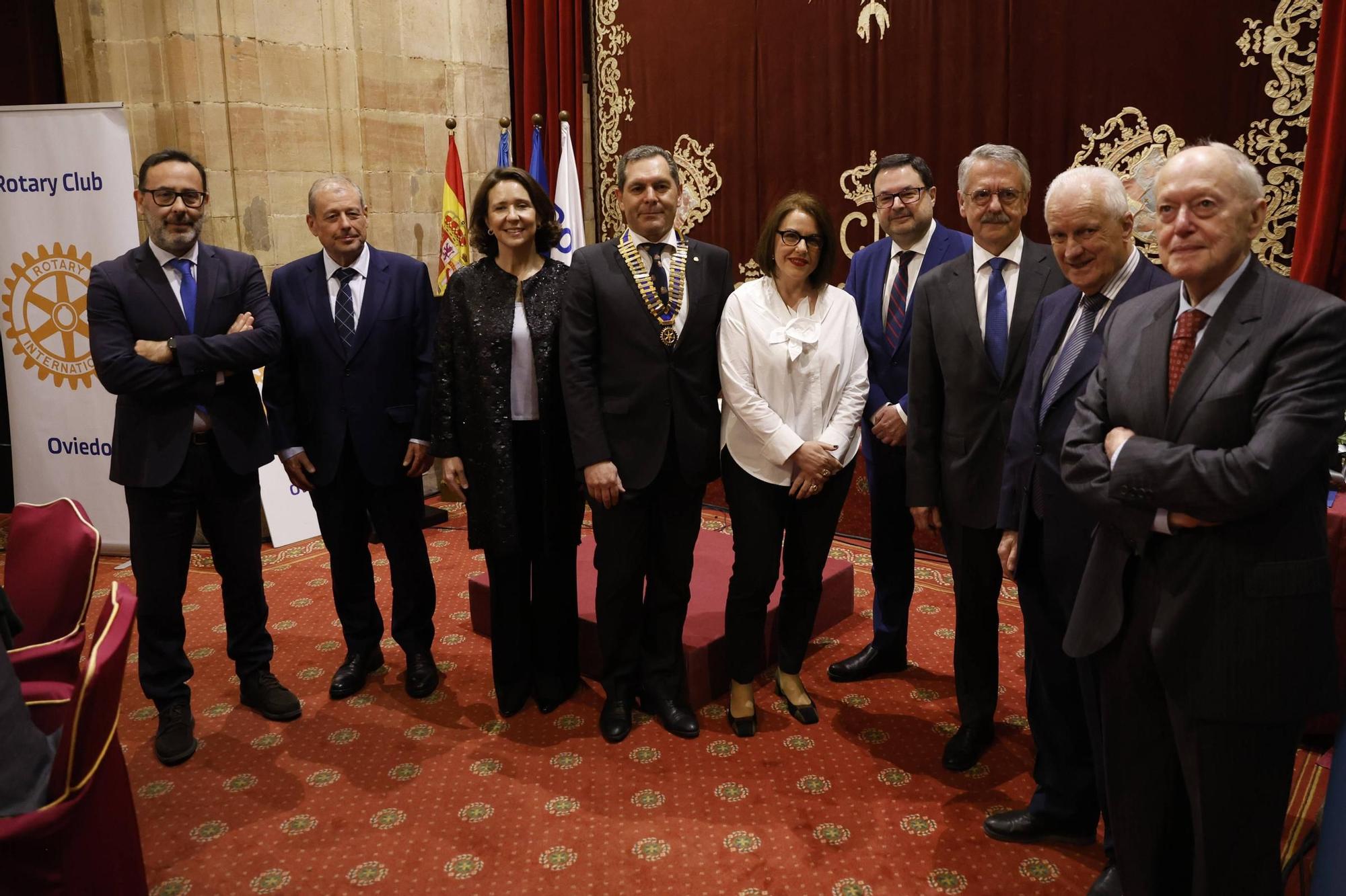 Entrega del premio "Mujer Trabajadora 2025" del Rotary Club Oviedo a Ángeles Rivero, directora general de LA NUEVA ESPAÑA, en imágenes