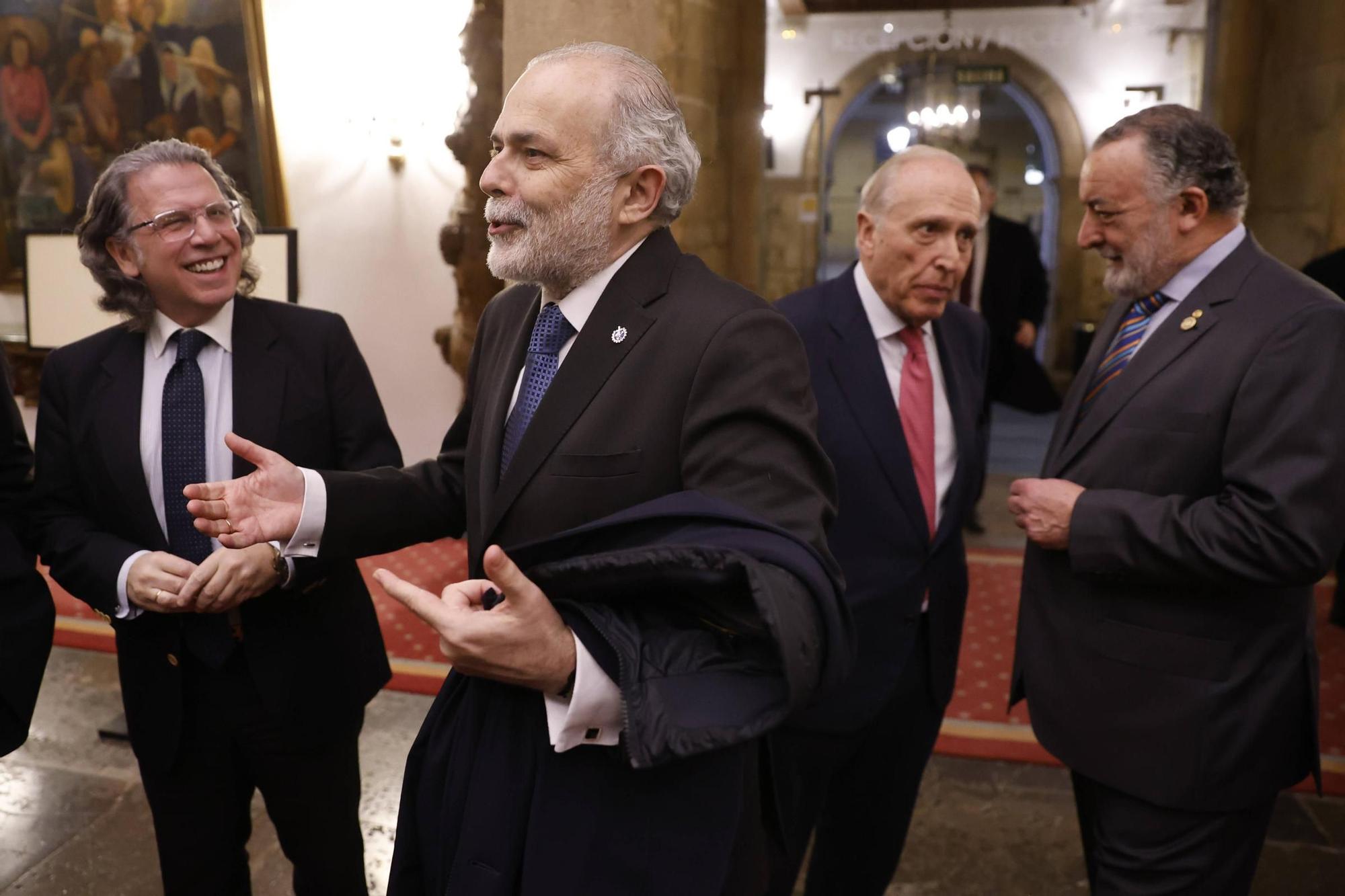 Entrega del premio "Mujer Trabajadora 2025" del Rotary Club Oviedo a Ángeles Rivero, directora general de LA NUEVA ESPAÑA, en imágenes