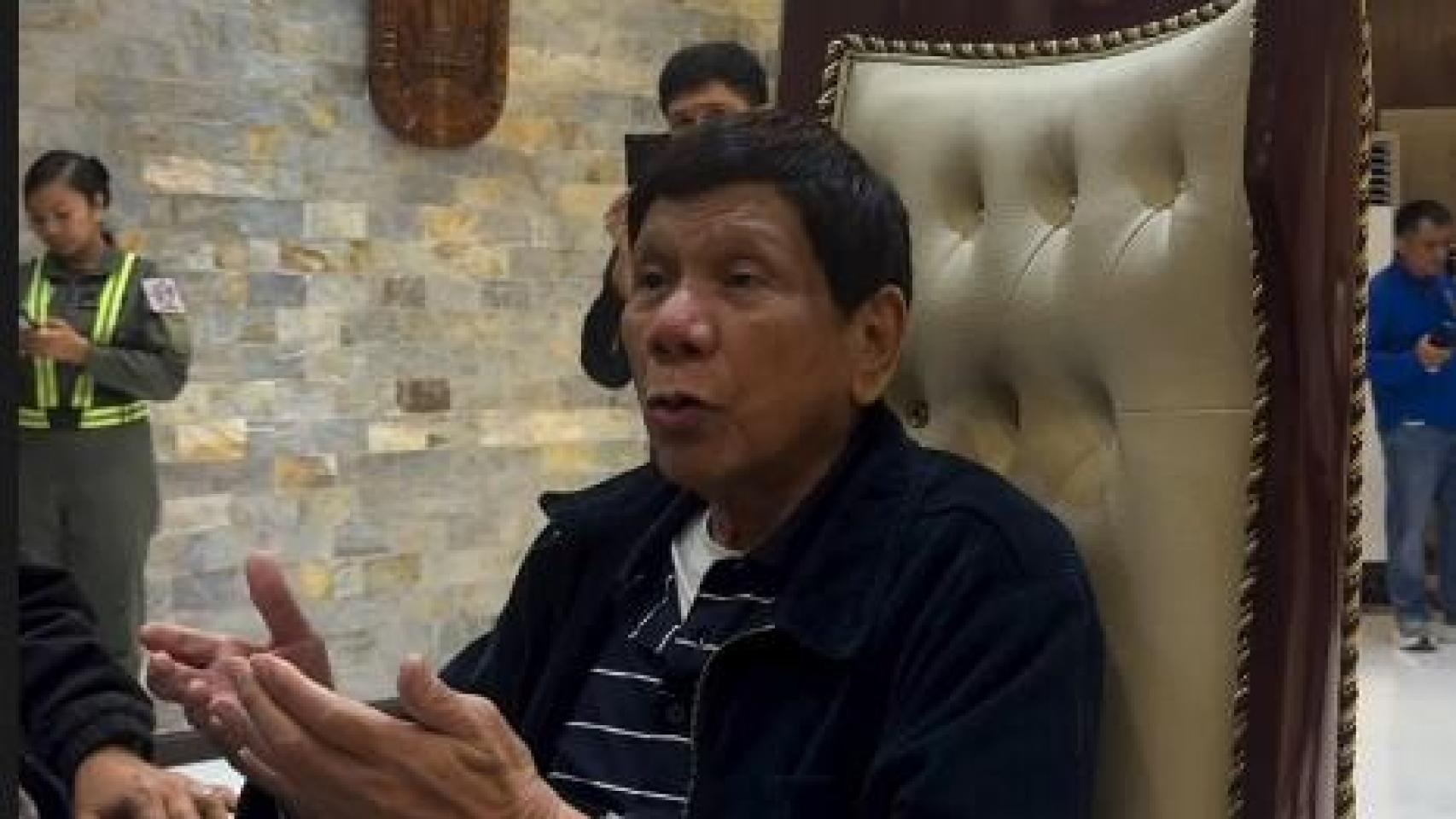 Duterte ingresa en un centro de detención en La Haya para ser juzgado por crímenes de lesa humanidad en Filipinas