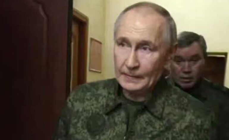 Putin se viste de militar y dice estar en Kursk en la que sería su primera visita a esta región rusa desde que la tomó Ucrania