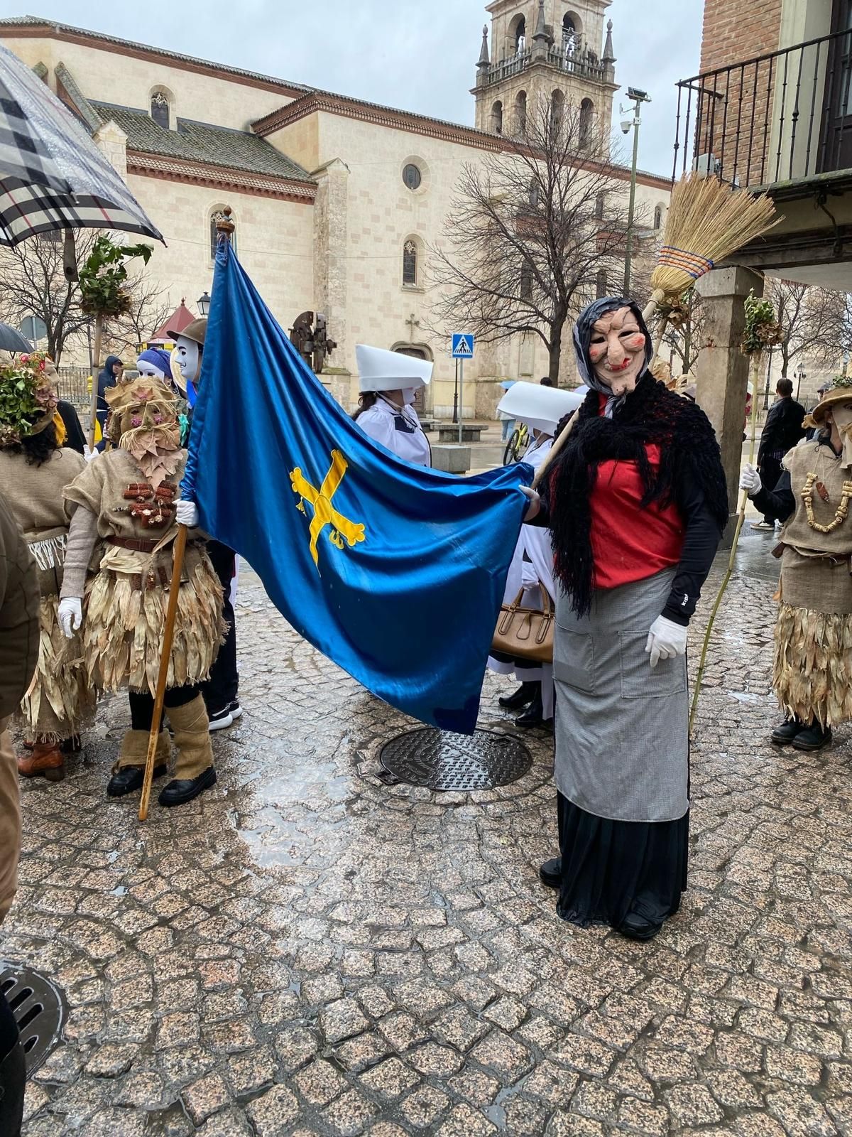 Las imágenes del Antroxu por Alcalá de Henares