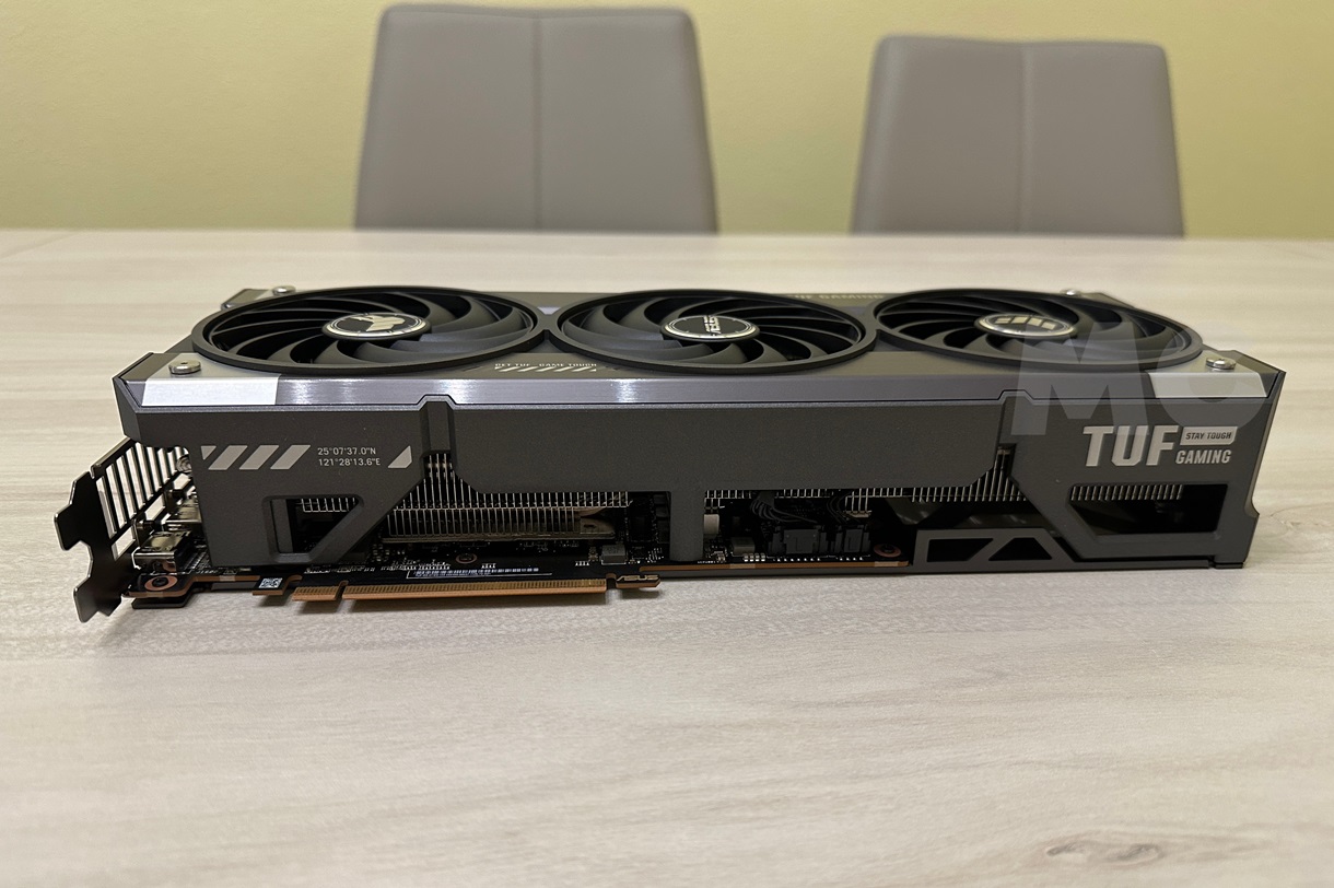 ASUS TUF Gaming Radeon RX 9070 XT OC