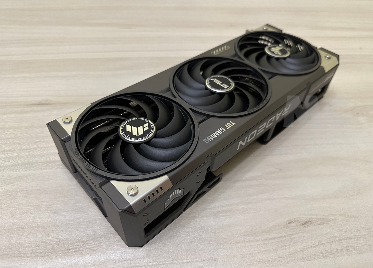 ASUS TUF Gaming Radeon RX 9070 XT OC