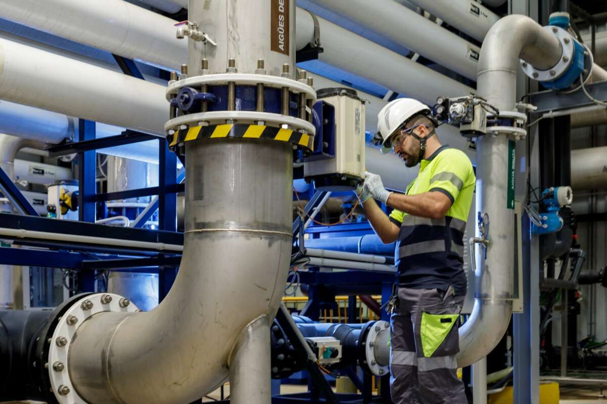 La planta de tratamiento de agua de Besòs triplicará su capacidad de producción de agua potable. Foto: Agbar.