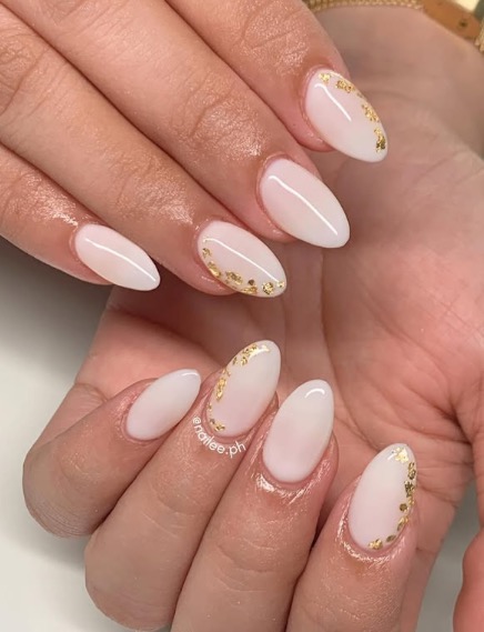 ¿Quién promueve las uñas de oro lechoso? - @ nitee.ph