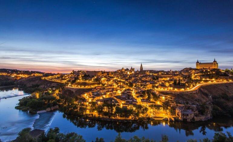 Ruta nocturna por Toledo, un paseo por los rincones que hay que visitar | Lonely | El Viajero