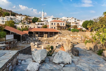 Las ruinas del mausoleo Halicarnaso en Bodrum (Türkiye).