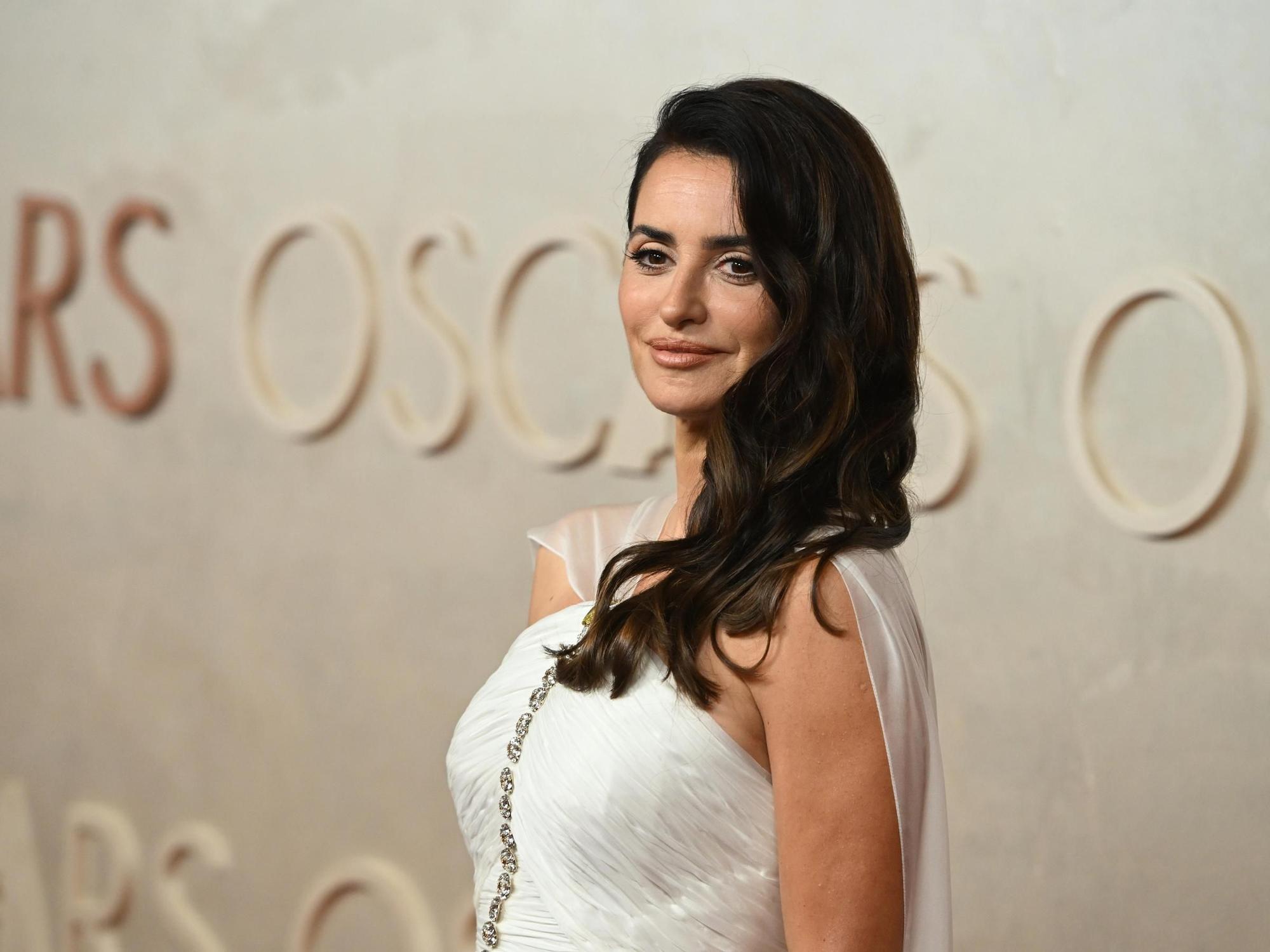 2 de marzo de 2025, Los Ángeles, California, EE. UU.: Penélope Cruz durante las llegadas de la alfombra roja para los 97 ° Premios de la Academia, presentados por la Academia de Artes y Ciencias de la Ciencia (AMPA), en el Teatro Dolby en Hollywood.