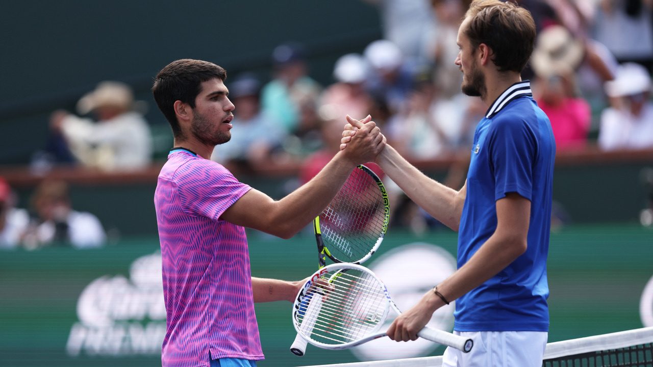 Sigue el lío en Indian Wells; Medvedev contradice a Alcaraz y aviva la polémica de la pista: «Es lenta…»