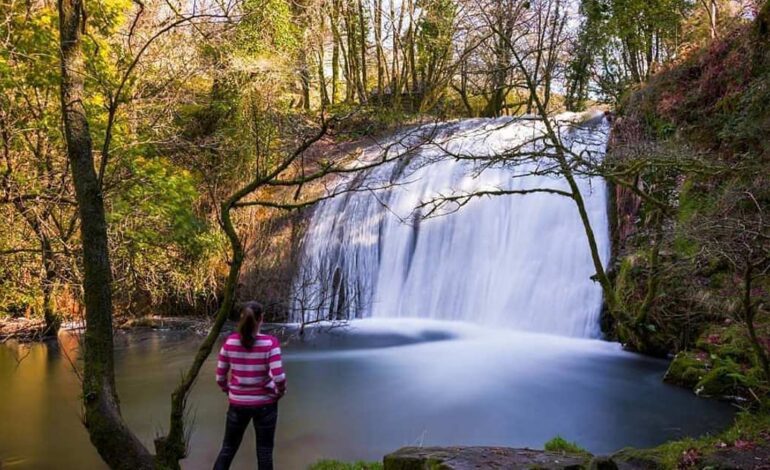 La desconocida y fácil excursión por un bosque de ensueño para descubrir las cascadas más mágicas de Galicia