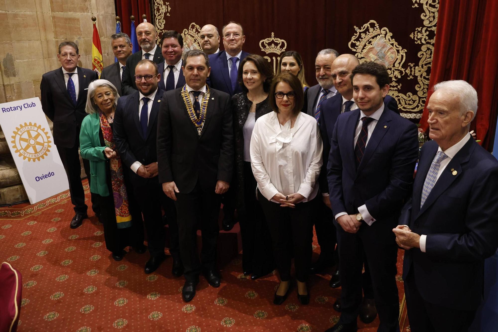 Entrega del premio "Mujer Trabajadora 2025" del Rotary Club Oviedo a Ángeles Rivero, directora general de LA NUEVA ESPAÑA, en imágenes