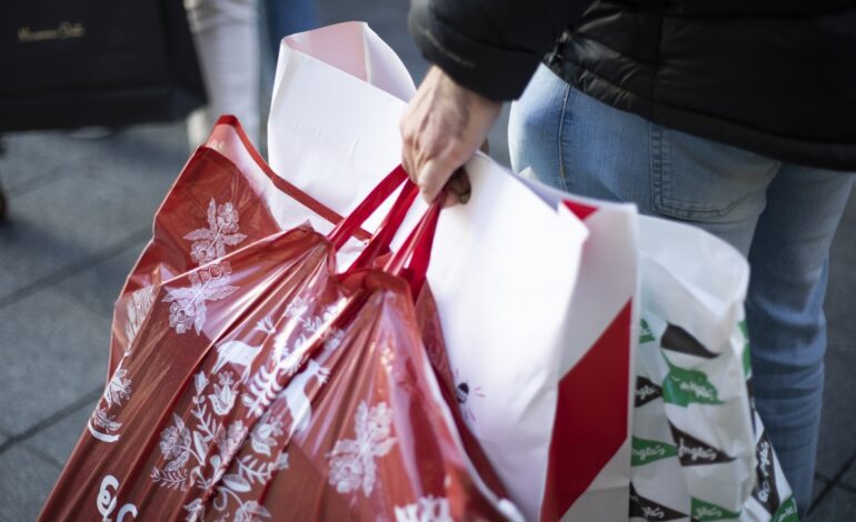 Un trabajador se va de compras durante la jornada laboral y le despiden: declaran improcedente con indemnización