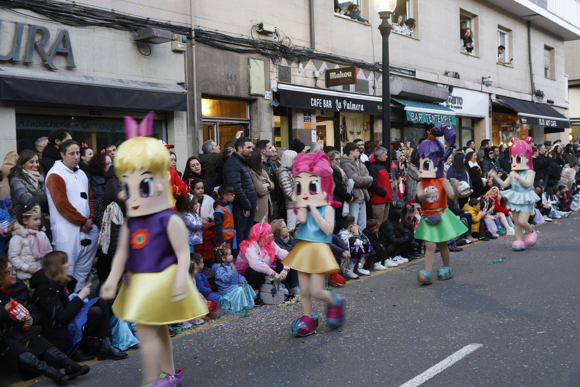 Así fue el multitudinario y espectacular desfile de Antroxu en Gijón (en imágenes)