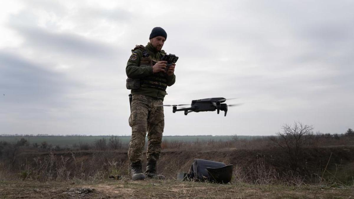 Ucrania prueba una «franja de exterminio» con drones para intentar frenar a Rusia en el frente