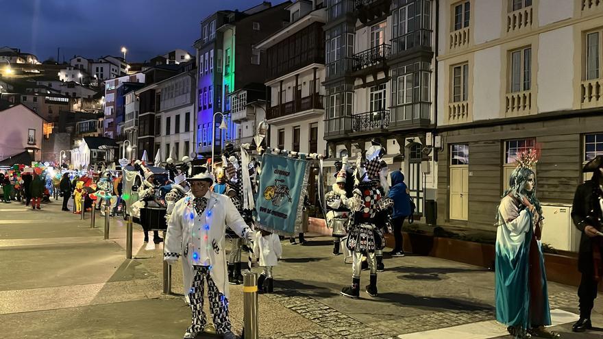 El carnaval llena de fantasía Luarca