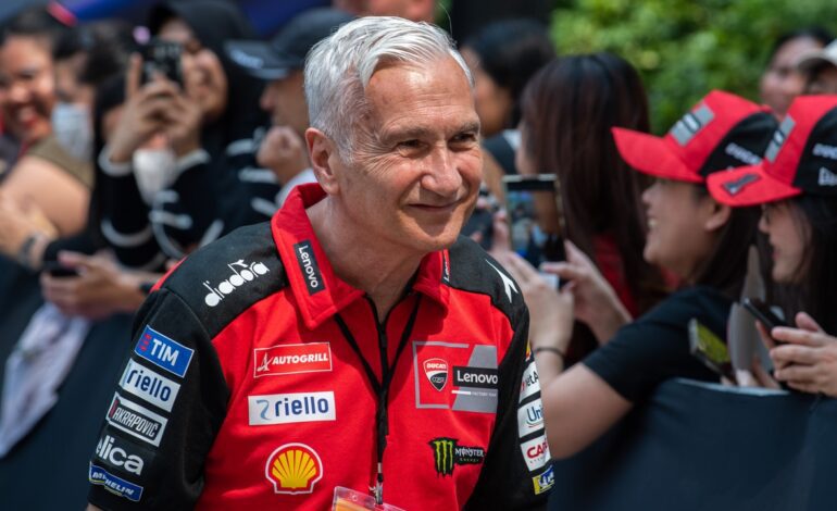 Tardozzi, jefe de Ducati, cuenta qué le dijo a Marc Márquez en el podio de Tailandia