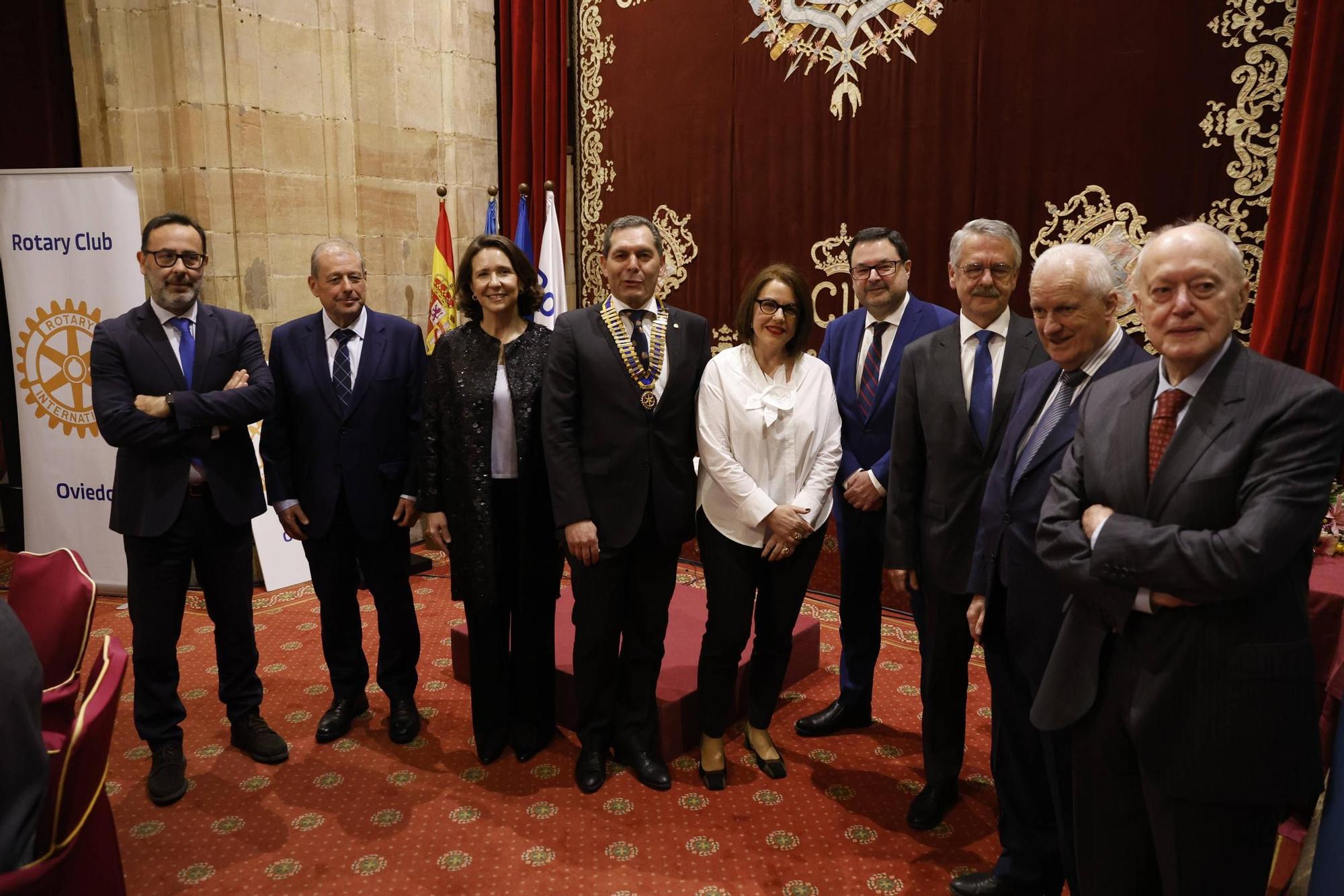 Entrega del premio "Mujer Trabajadora 2025" del Rotary Club Oviedo a Ángeles Rivero, directora general de LA NUEVA ESPAÑA, en imágenes