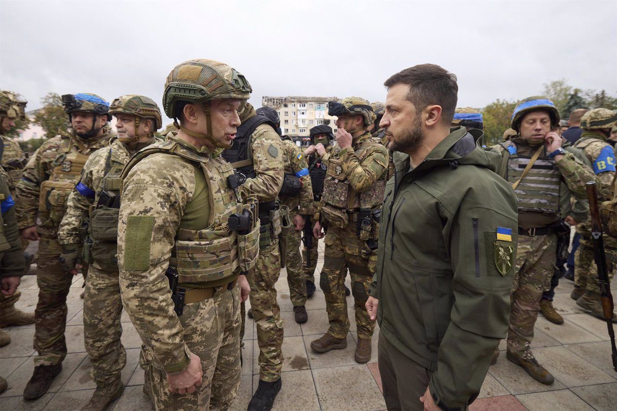 El jefe del Estado Mayor ucraniano dice que las tropas seguirán combatiendo en la región de Kursk