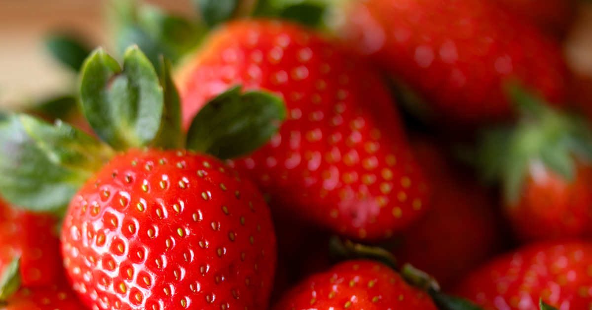 cómo lavar las fresas correctamente para eliminar pesticidas y virus