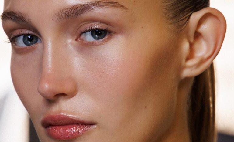 Iluminadores líquidos para un maquillaje glow efecto buena cara