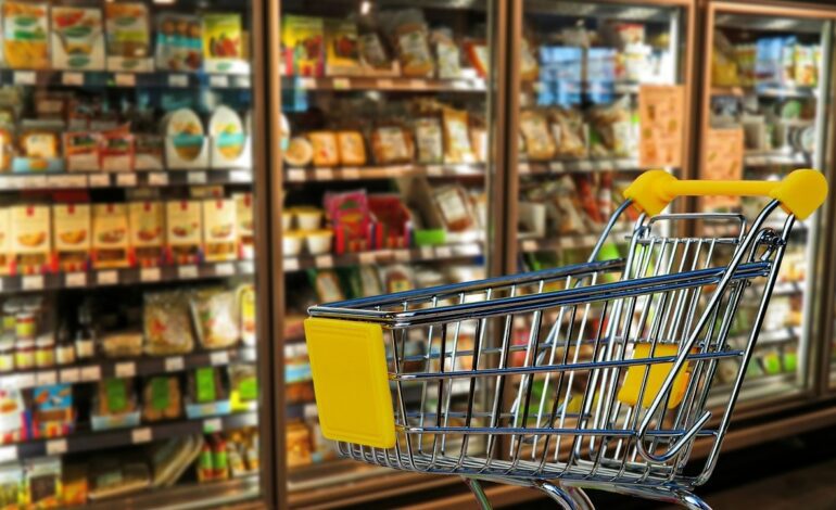 Esta es la diferencia de precios de un tomate frito de marca blanca entre Lidl, Carrefour y Día