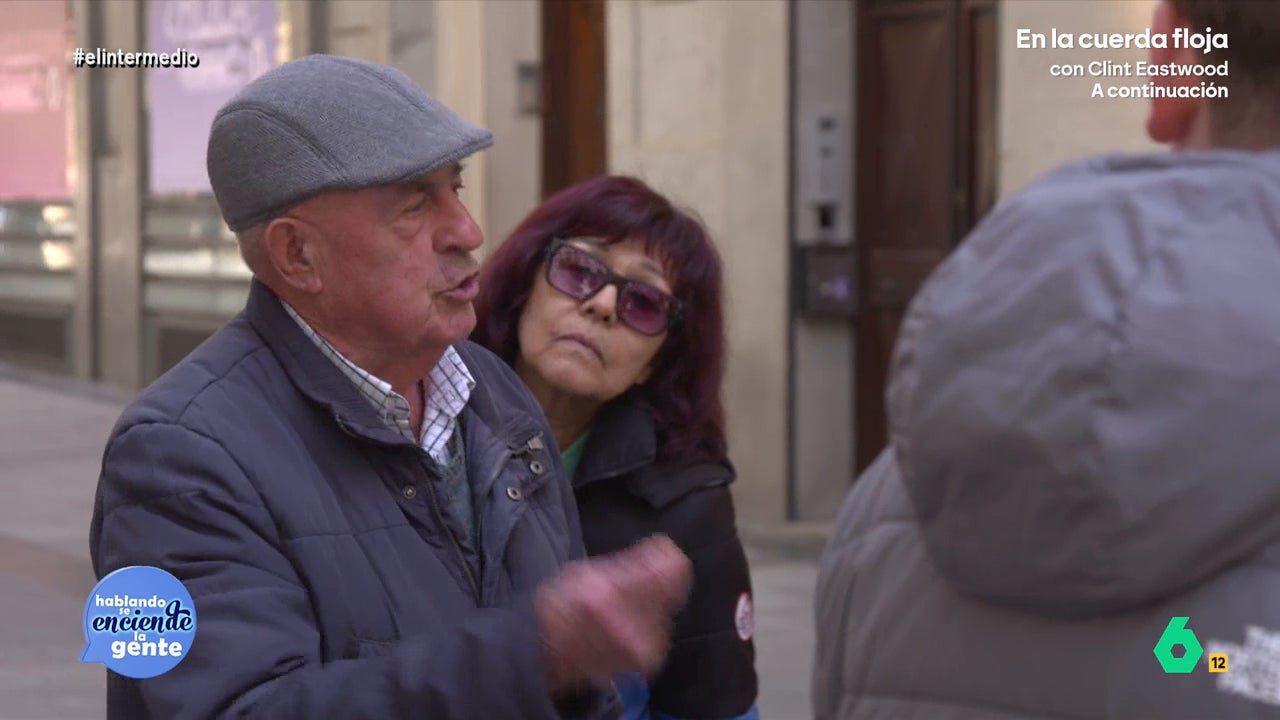 Un señor critica a Sánchez por no aumentar el presupuesto en defensa: «Venga aviones y luego no hay dinero»