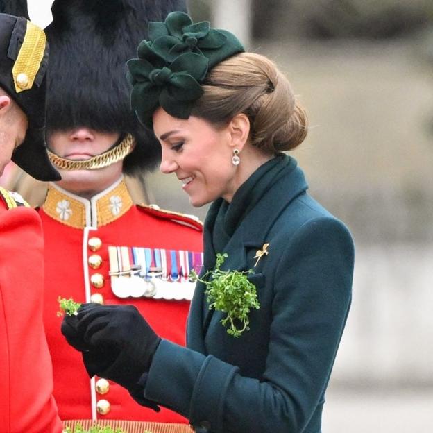 Kate Middleton con un aspecto verde total.