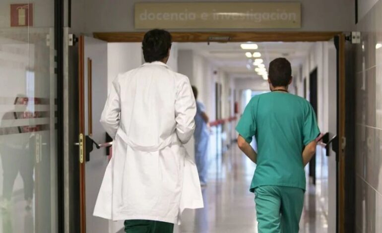 La mayoría de los médicos valoran muy positivamente su experiencia de trabajo en la sanidad privada